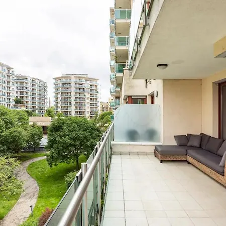 Danube Dream Superb View & Garage Appartamento *