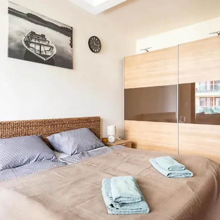 アパート Danube Dream Superb View & Garage