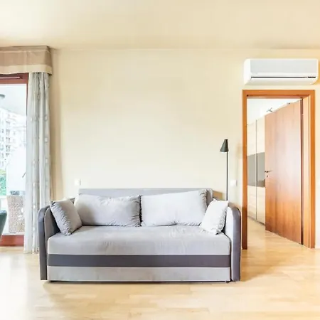 Danube Dream Superb View & Garage アパート