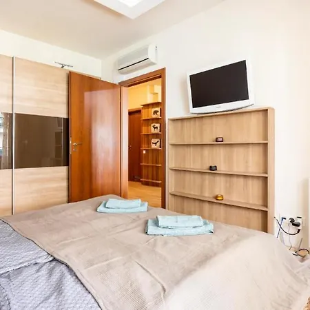 アパート Danube Dream Superb View & Garage